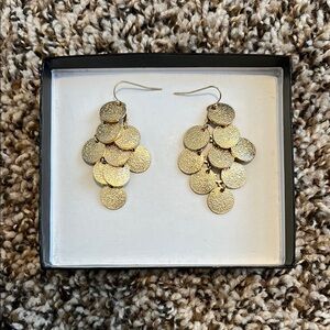 Elegant Gold Disc Dangle Earrings